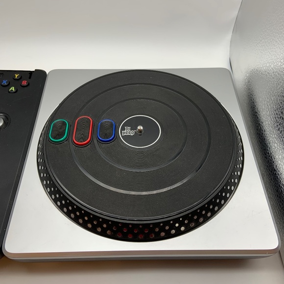 Vintage DJ Hero XBOX 360 Wireless Turntable Controller Untested AS IS For Parts - Picture 2 of 16